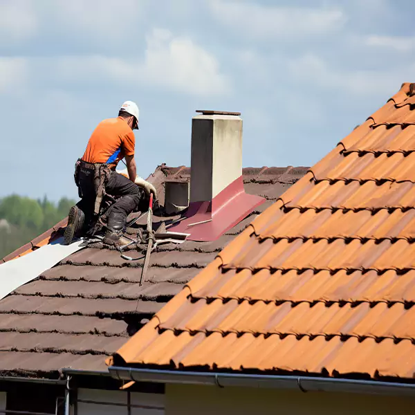 Why Glen Ellyn, IL Property Owners Trust Arco Local for Sagging Roof Repair?